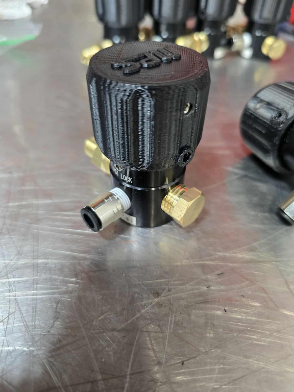 Small Adjustable 125psi max regulator